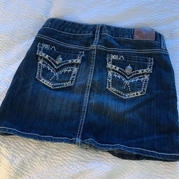 MAURICES, mini skirt, size 5/6 Reg., great condition - Picture 2 of 8